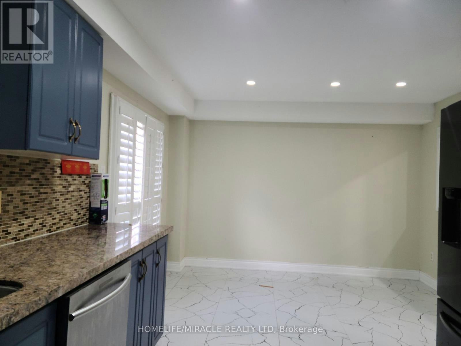 7 Thunderbird Trail, Brampton, ON, L6R 2T4 - 8