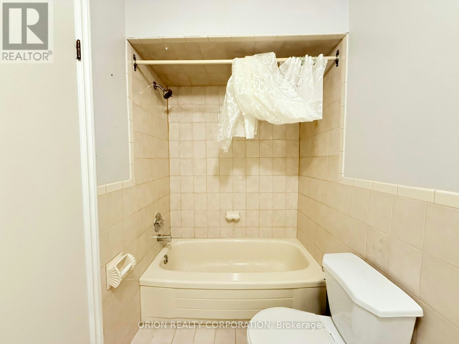 UPPER-274 Viewmount Avenue, Toronto, ON, M6B 1V2 - 31