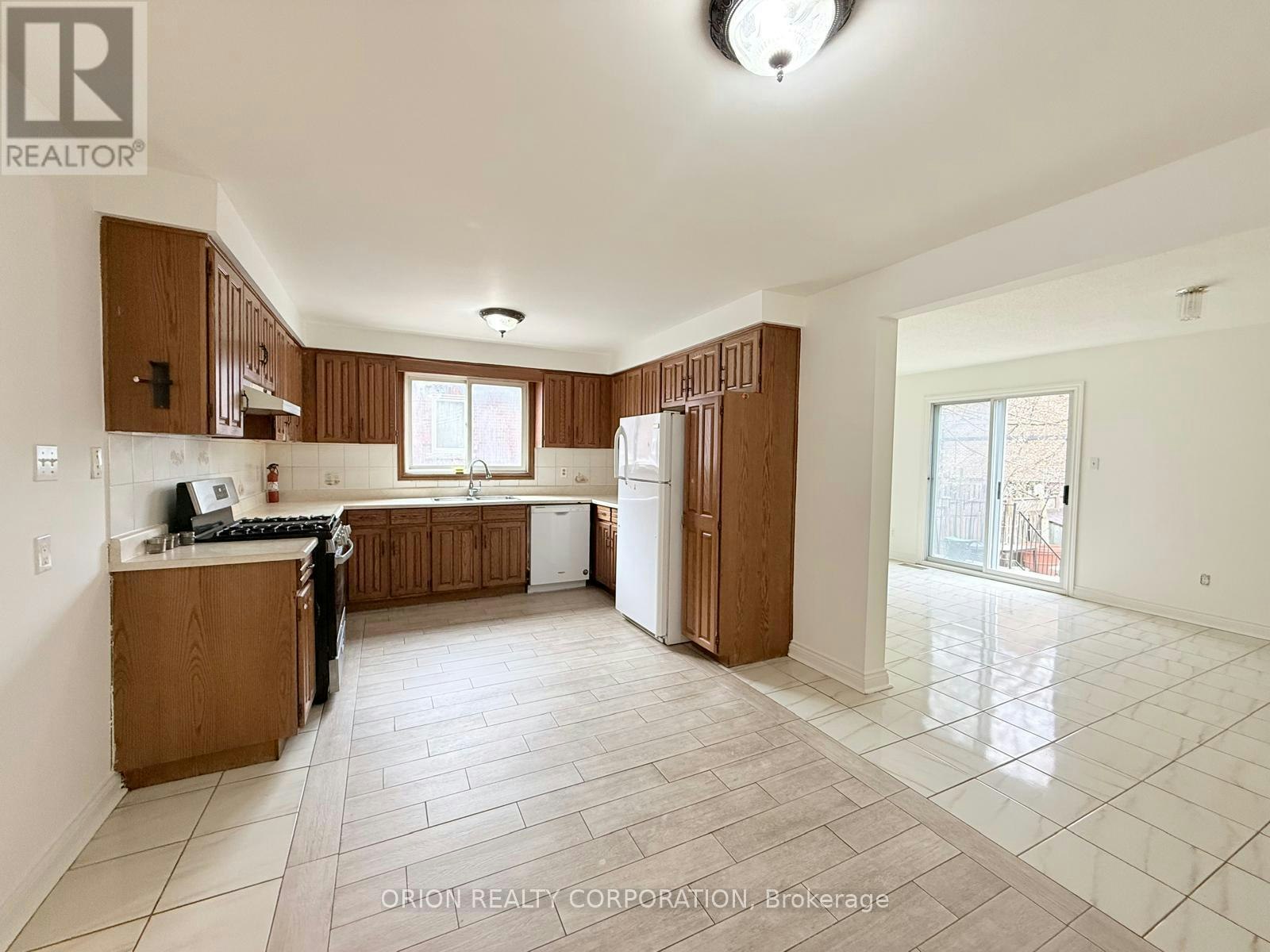 UPPER-274 Viewmount Avenue, Toronto, ON, M6B 1V2 - 13