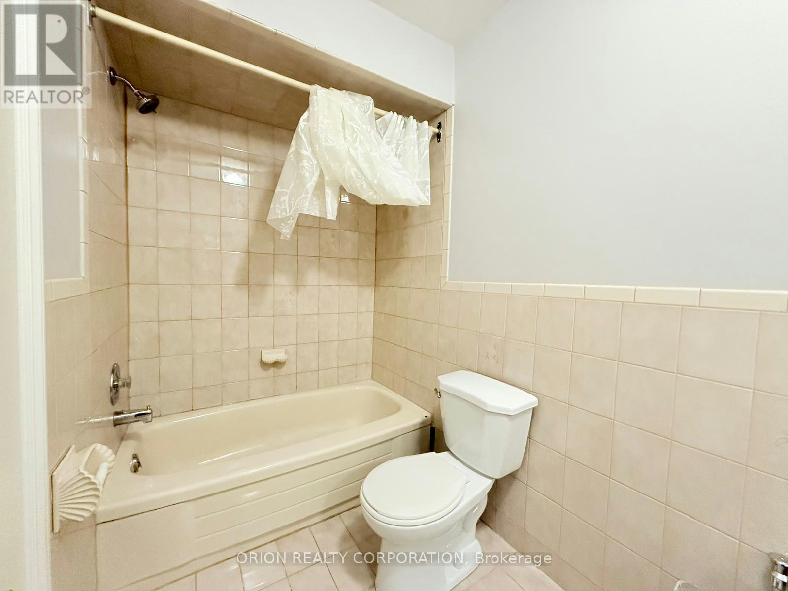 UPPER-274 Viewmount Avenue, Toronto, ON, M6B 1V2 - 30