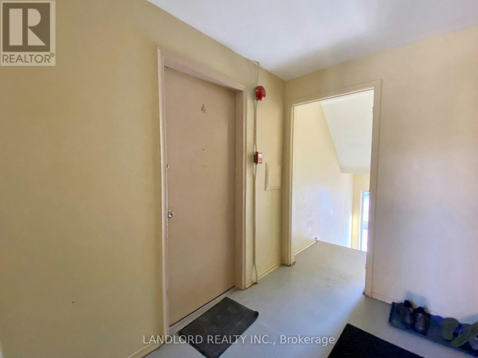 4-127 Scarlett Road, Toronto, ON, M6N 4K6 - 17