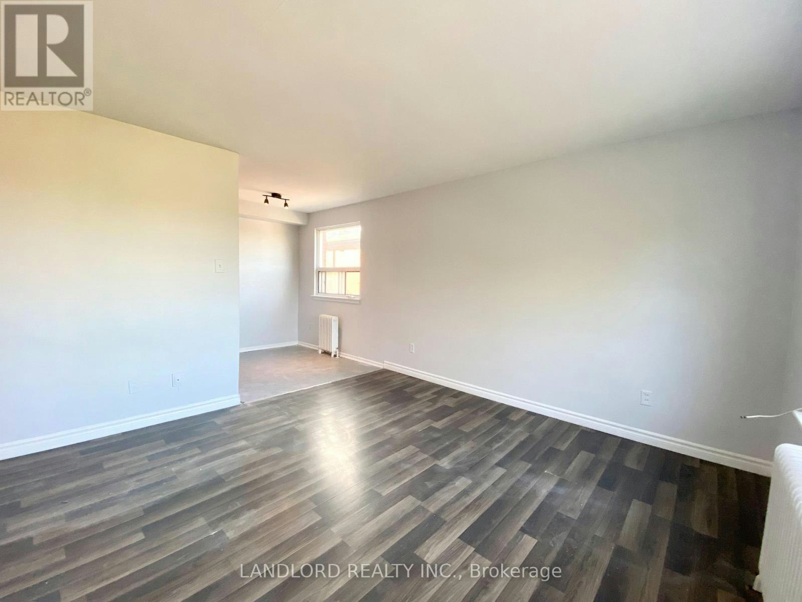 4-127 Scarlett Road, Toronto, ON, M6N 4K6 - 7