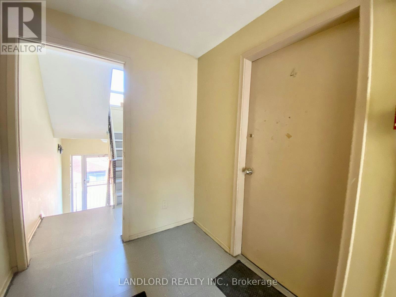 4-127 Scarlett Road, Toronto, ON, M6N 4K6 - 18