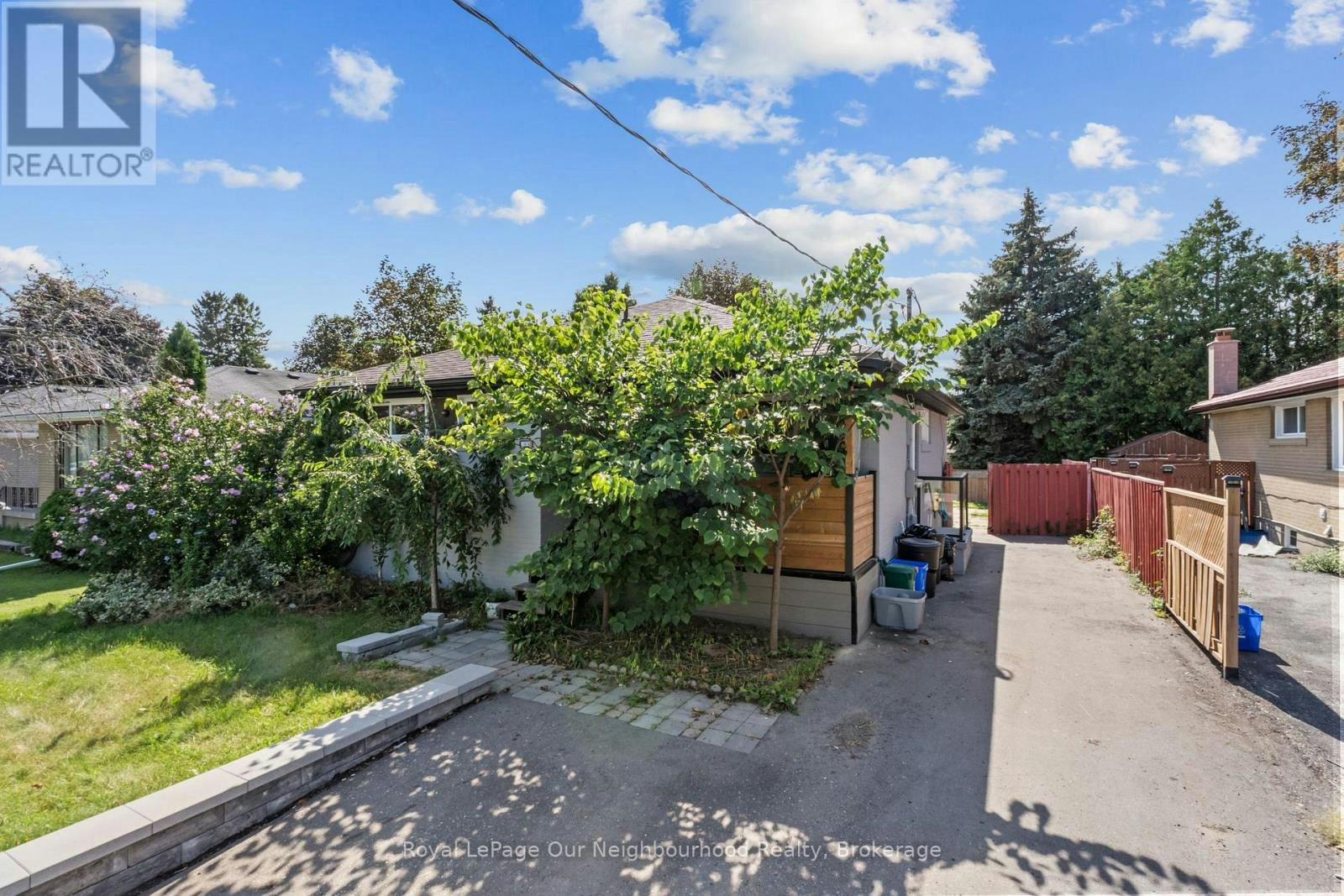 1016 Centre Street N, Whitby, ON, L1N 4V3