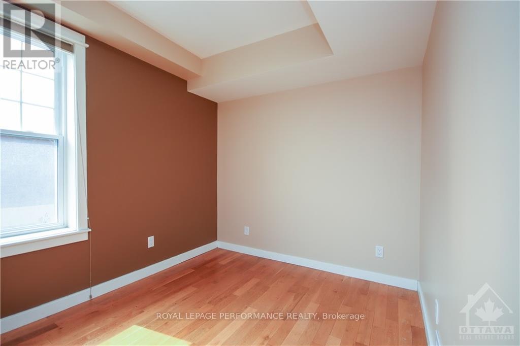 2-736 Cooper Street W, Ottawa, ON, K1R 5J6 - 7
