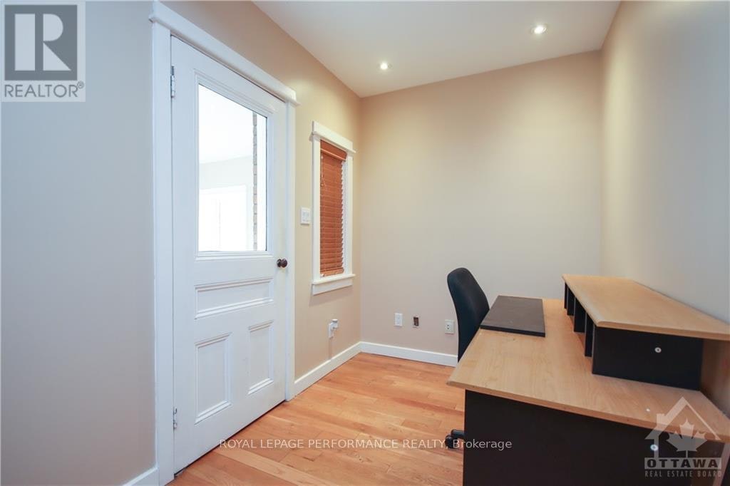 2-736 Cooper Street W, Ottawa, ON, K1R 5J6 - 17