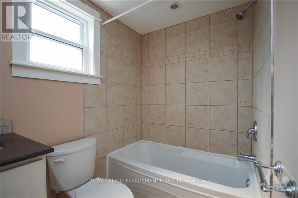 2-736 Cooper Street W, Ottawa, ON, K1R 5J6 - 16