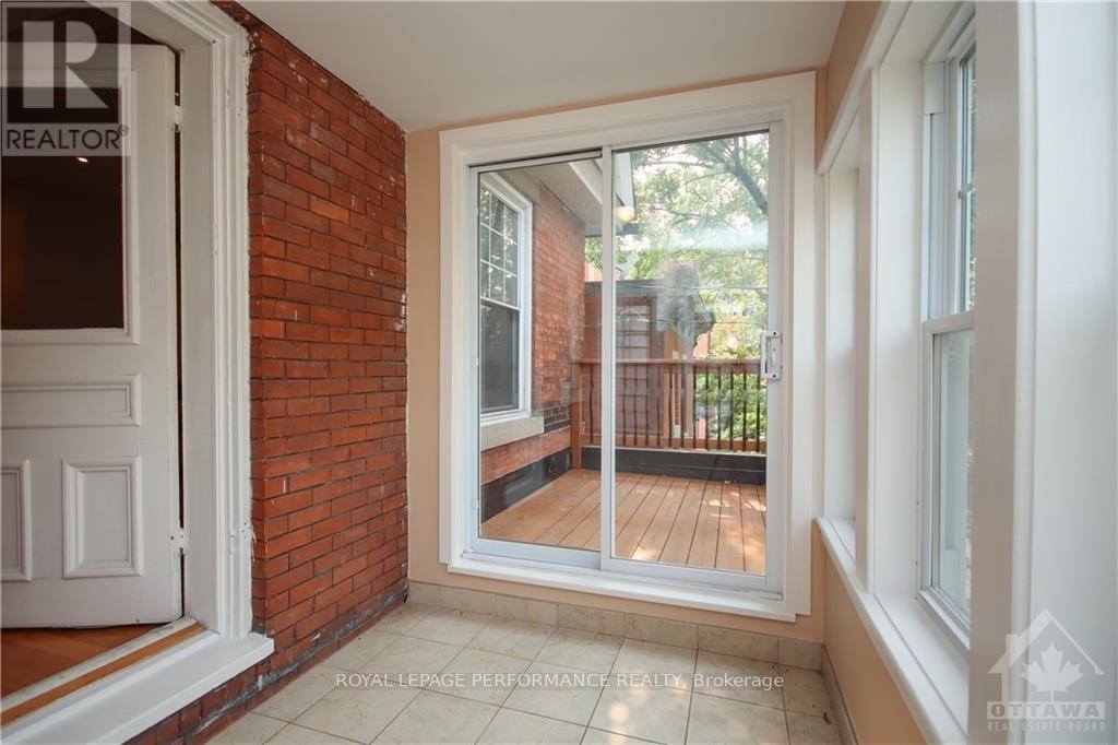 2-736 Cooper Street W, Ottawa, ON, K1R 5J6 - 10