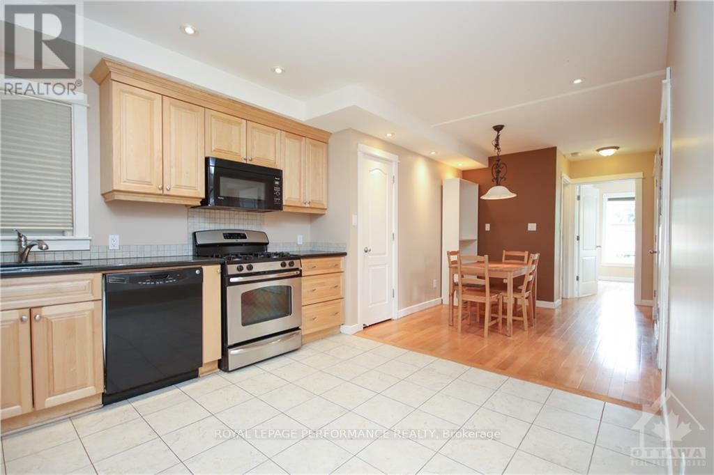 2-736 Cooper Street W, Ottawa, ON, K1R 5J6 - 3