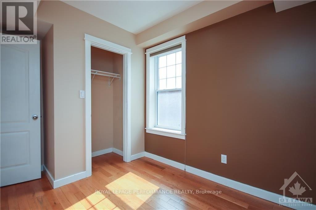 2-736 Cooper Street W, Ottawa, ON, K1R 5J6 - 8