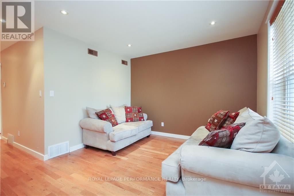 2-736 Cooper Street W, Ottawa, ON, K1R 5J6 - 13