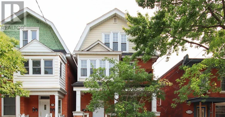 2-736 Cooper Street W, Ottawa, ON, K1R 5J6