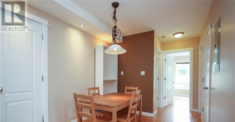 2-736 Cooper Street W, Ottawa, ON, K1R 5J6 - 4