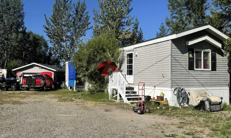 2473 Perrin Heights