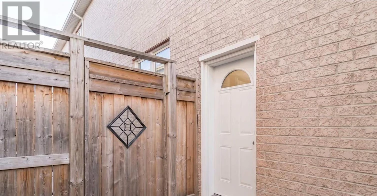 BSMT-9 Old Field Crescent, East Gwillimbury, ON, L9N 0A5 - 2
