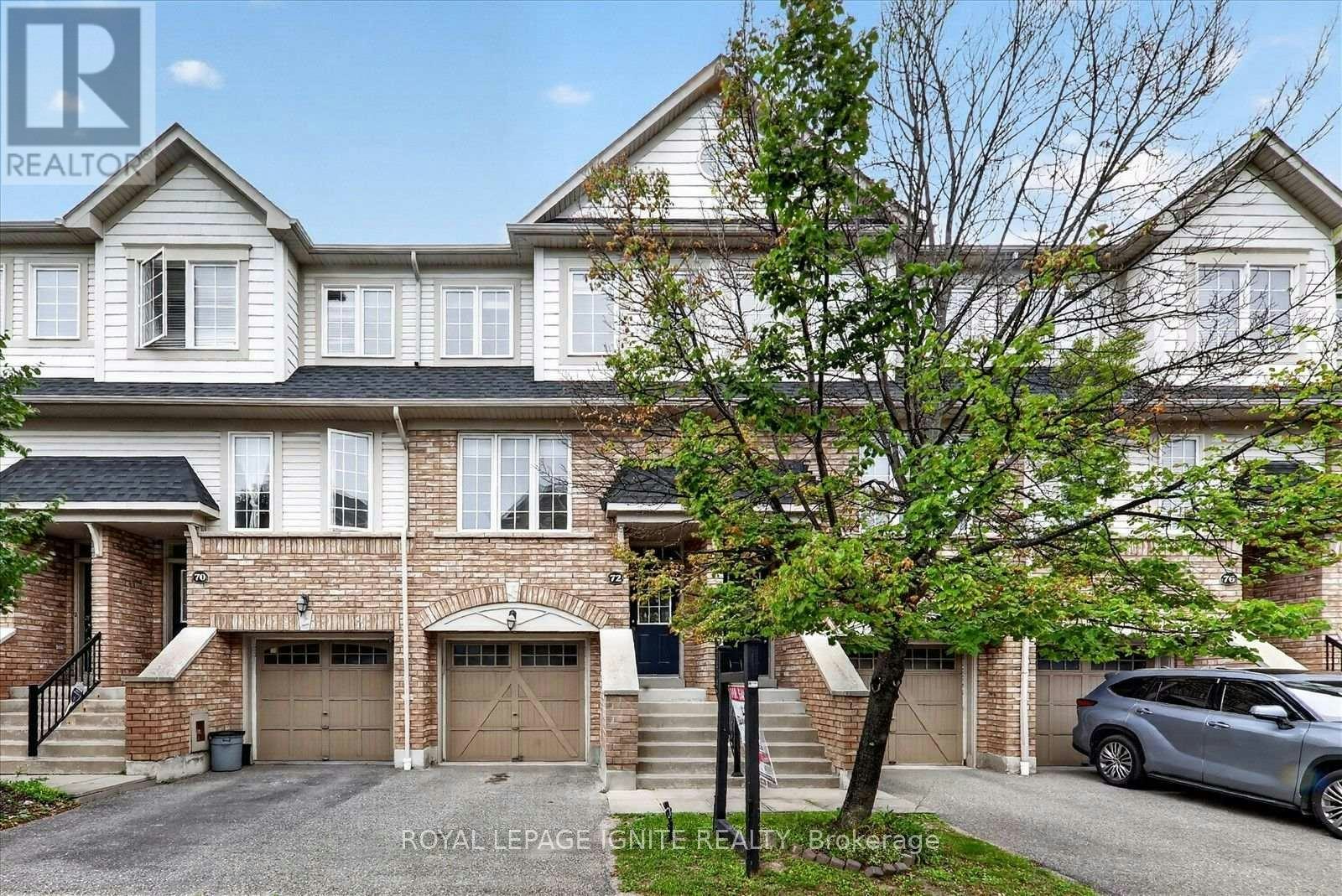 72 Oakins Lane, Ajax, ON, L1T 0H1