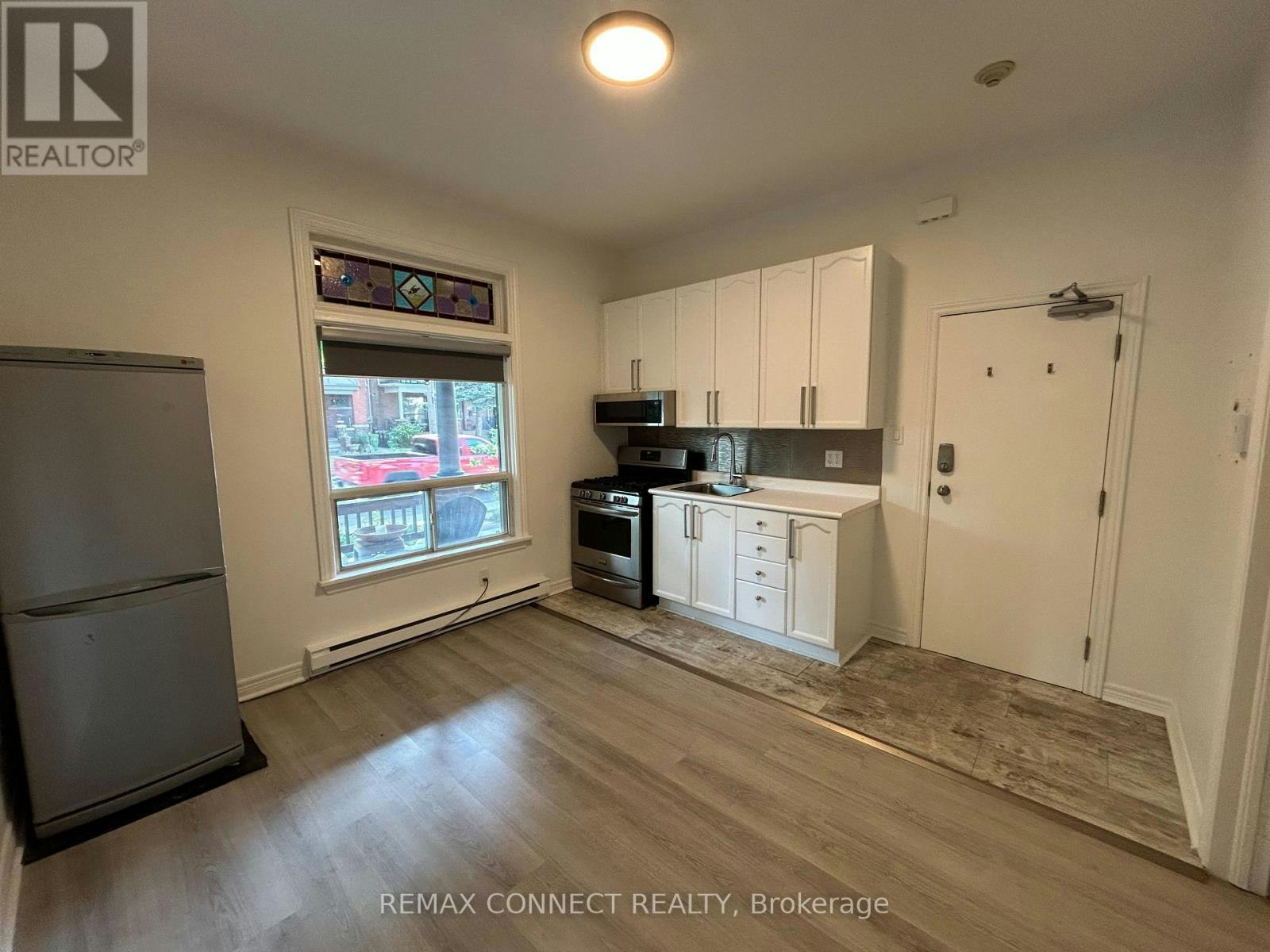 1-307 Pacific Avenue, Toronto, ON, M6P 2P8 - 7