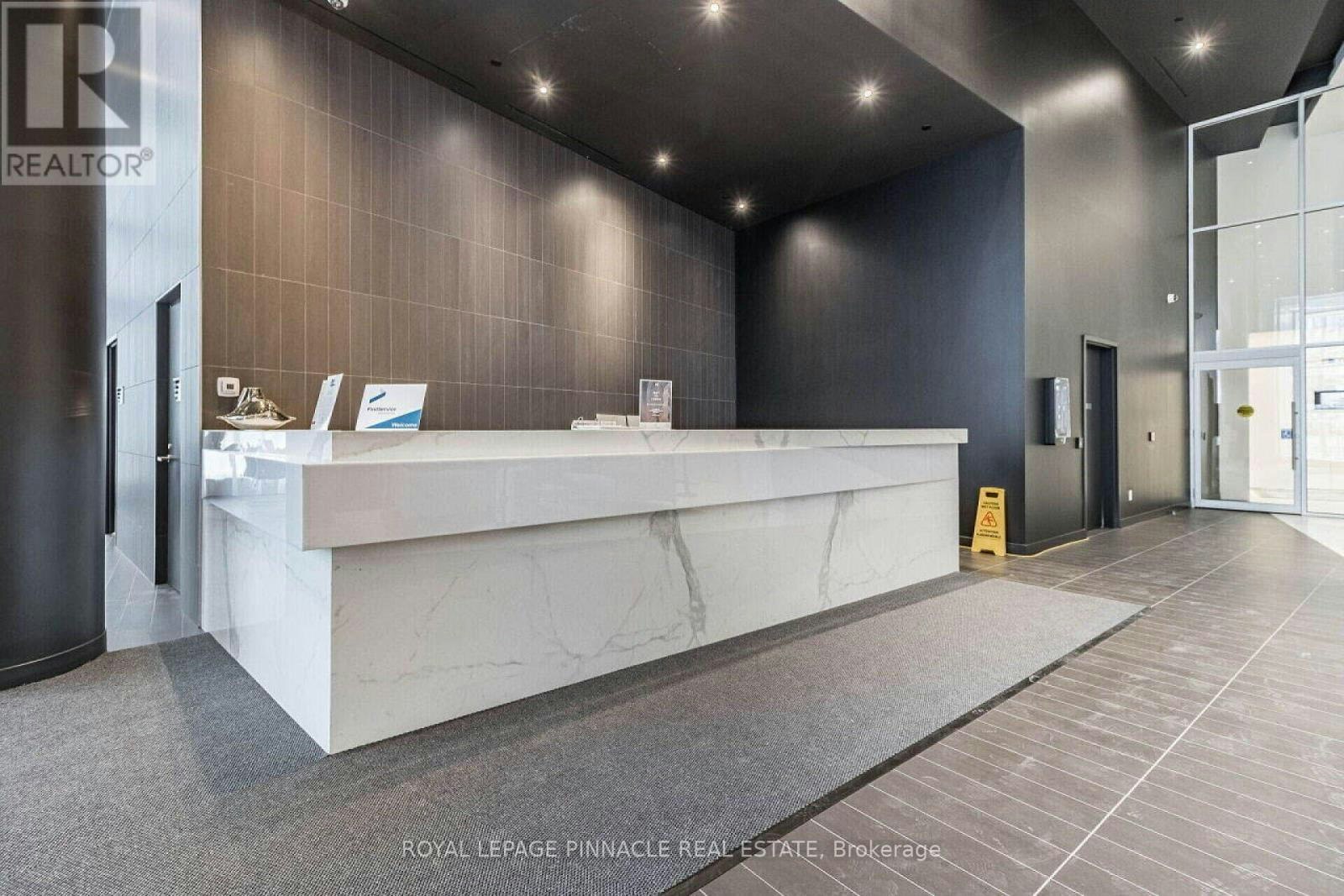 2802-3900 Confederation Parkway, Mississauga, ON, L5B 0K7 - 16