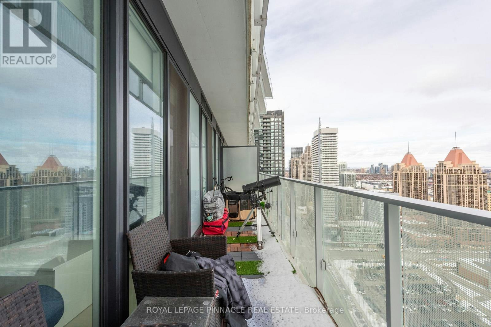 2802-3900 Confederation Parkway, Mississauga, ON, L5B 0K7 - 5