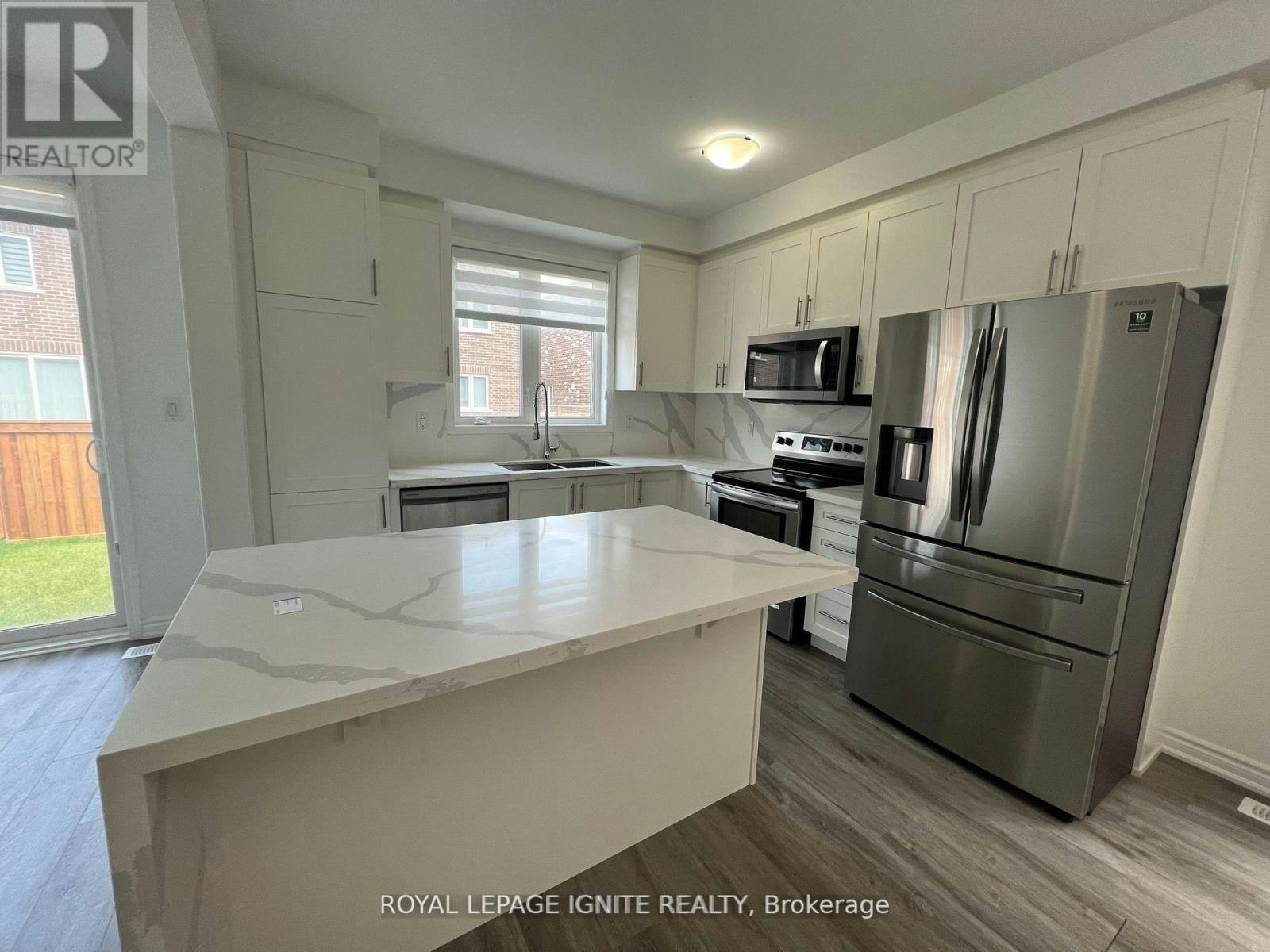 1253 Redbud Gardens, Milton, ON, L9E 1S2 - 7