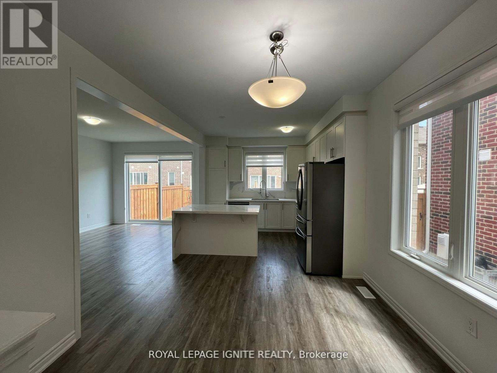 1253 Redbud Gardens, Milton, ON, L9E 1S2 - 10