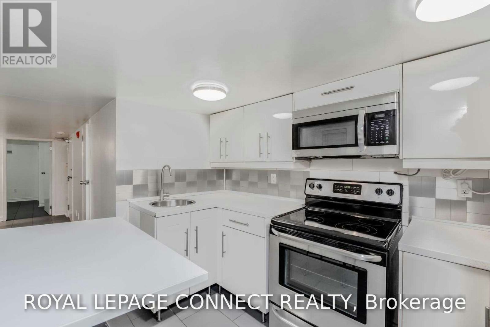LOWER-307 Pacific Avenue, Toronto, ON, M6P 2P8 - 7