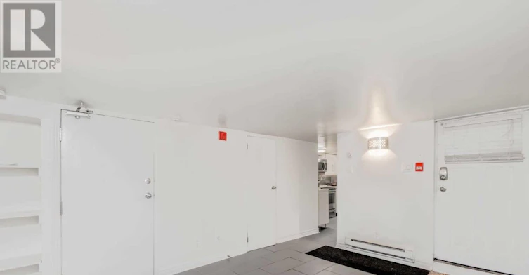 LOWER-307 Pacific Avenue, Toronto, ON, M6P 2P8 - 5