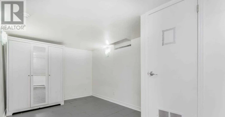 LOWER-307 Pacific Avenue, Toronto, ON, M6P 2P8 - 10