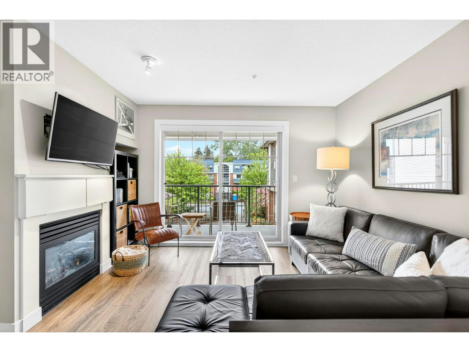 301-12020 207a Street, Maple Ridge, BC, V2X 8V2 - 11