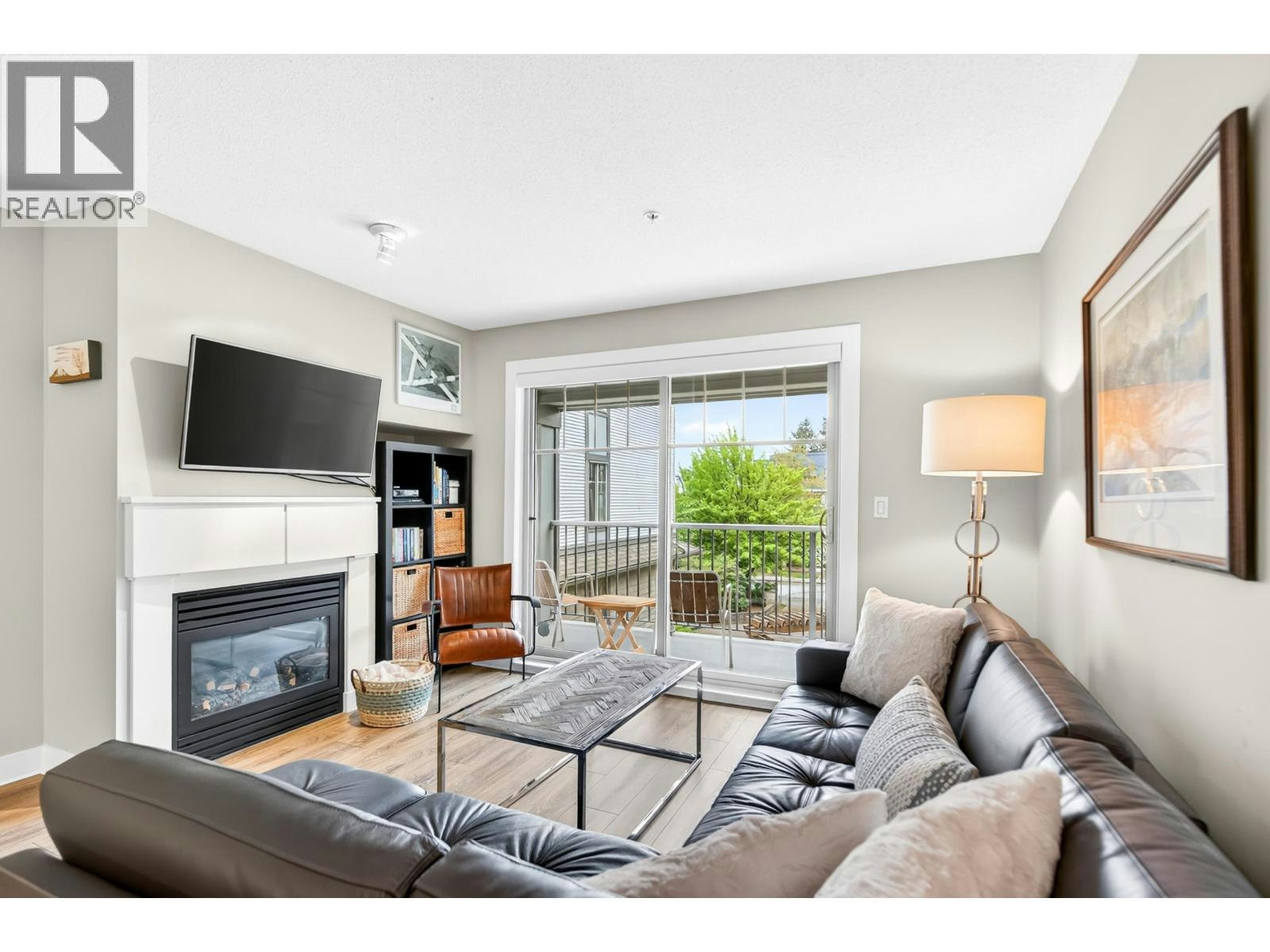 301-12020 207a Street, Maple Ridge, BC, V2X 8V2 - 12