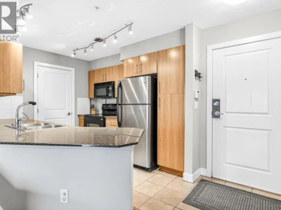 301-12020 207a Street - 3