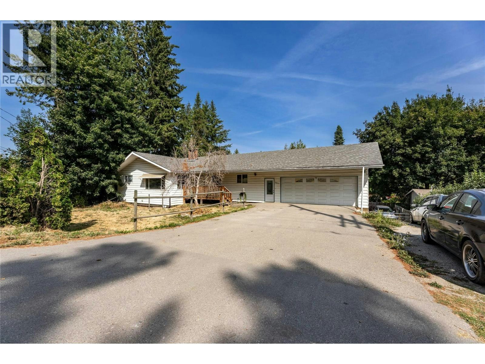3271 SE 10 Avenue, Salmon Arm, BC, V1E 1W8