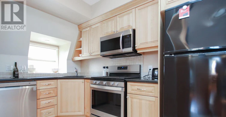 3-736 Cooper Street E, Ottawa, ON, K1R 5J6 - 9