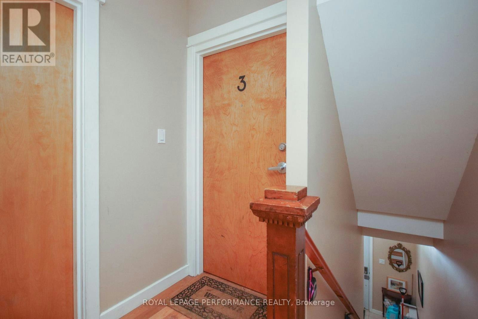 3-736 Cooper Street E, Ottawa, ON, K1R 5J6 - 2