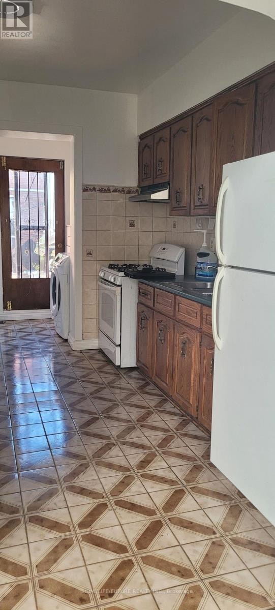 2ND FLOOR-697 College Street, Toronto, ON, M6G 1B9 - 8