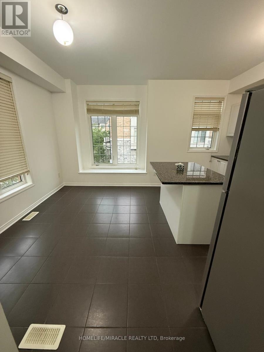 70 Harwood Avenue N, Ajax, ON, L1T 0P4 - 12