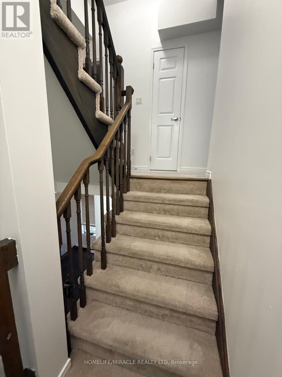 70 Harwood Avenue N, Ajax, ON, L1T 0P4 - 14