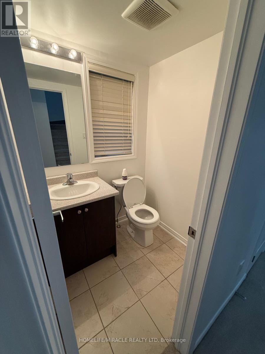 70 Harwood Avenue N, Ajax, ON, L1T 0P4 - 21