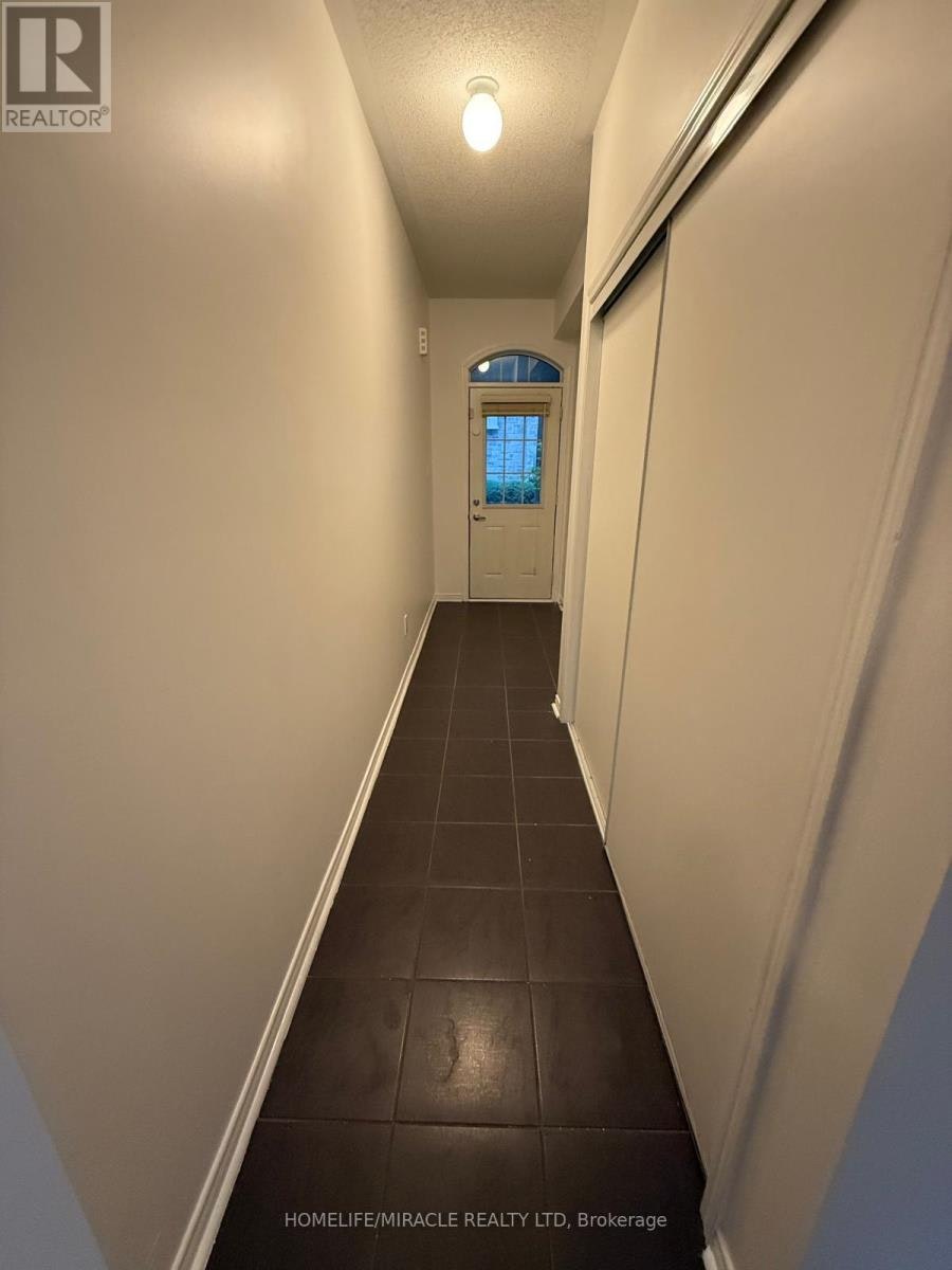 70 Harwood Avenue N, Ajax, ON, L1T 0P4 - 4