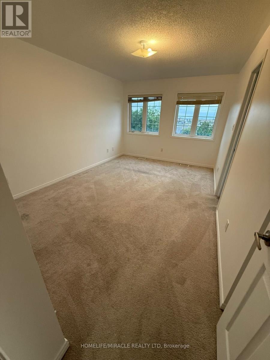 70 Harwood Avenue N, Ajax, ON, L1T 0P4 - 23