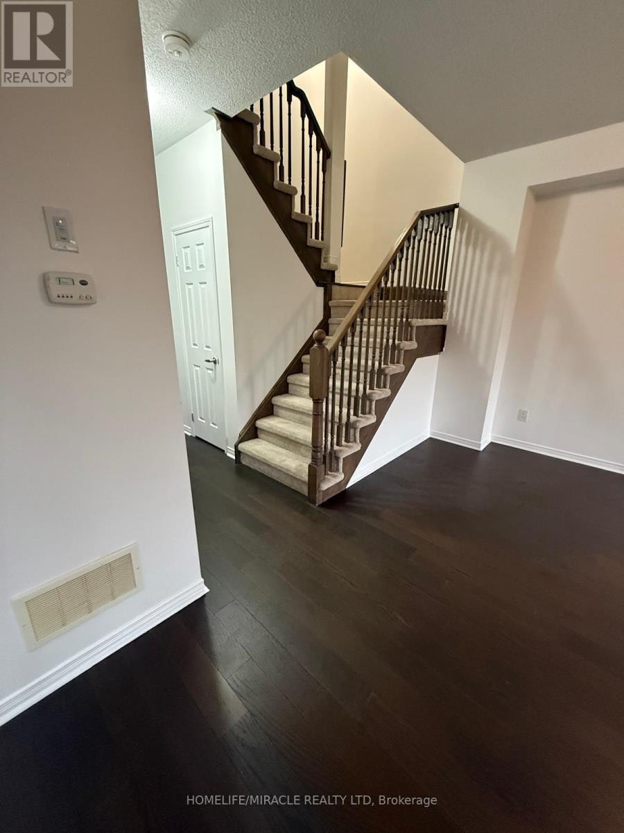70 Harwood Avenue N, Ajax, ON, L1T 0P4 - 9