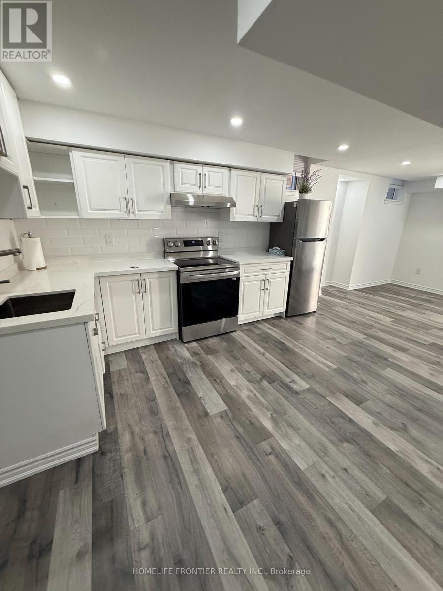 BASEMENT-586 Sweetwater Crescent, Newmarket, ON, L3X 1C1