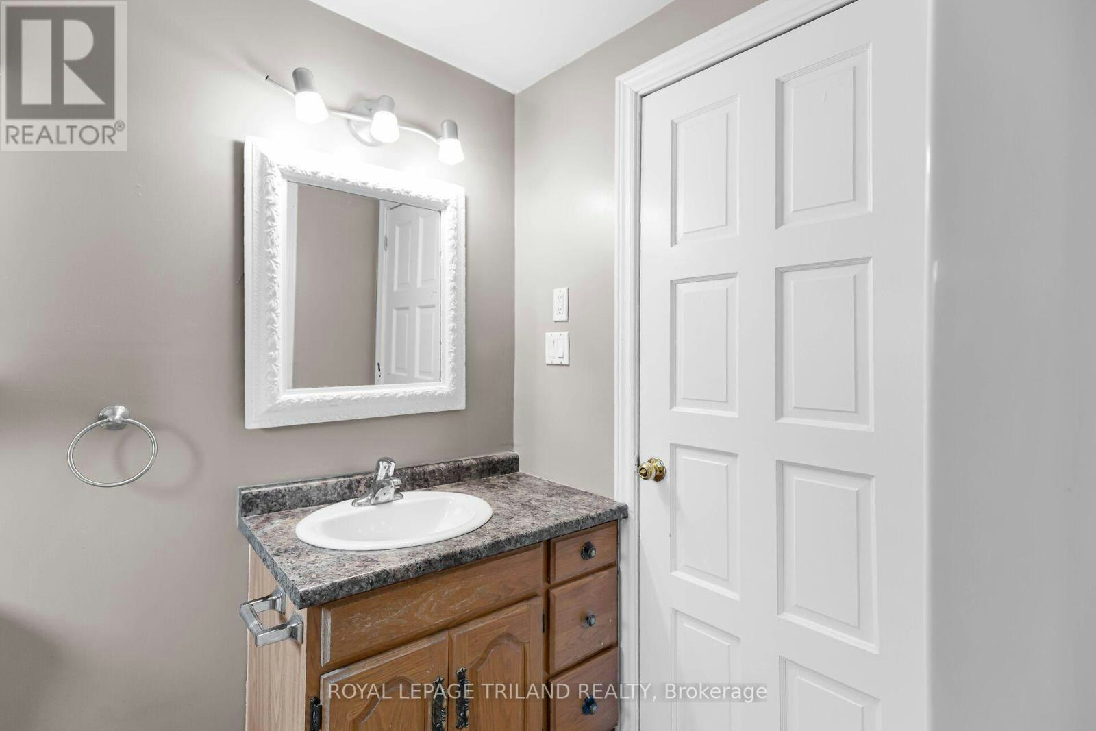 1-35 Miles Street, London, ON, N5Y 2T7 - 16