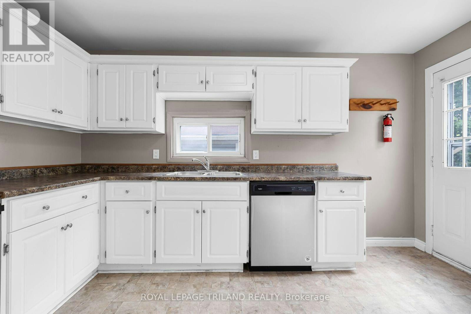 1-35 Miles Street, London, ON, N5Y 2T7 - 6
