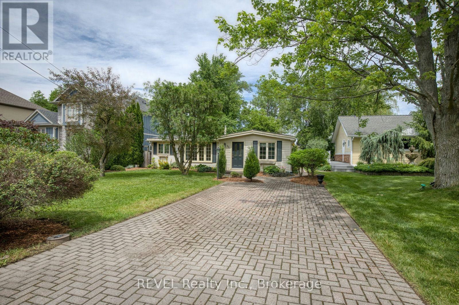 55 Delater Street, Niagara-on-the-Lake, ON, L0S 1J0