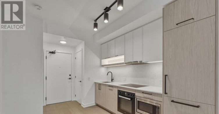 533-91 Montclair Avenue, Toronto, ON, M5P 0A9 - 3