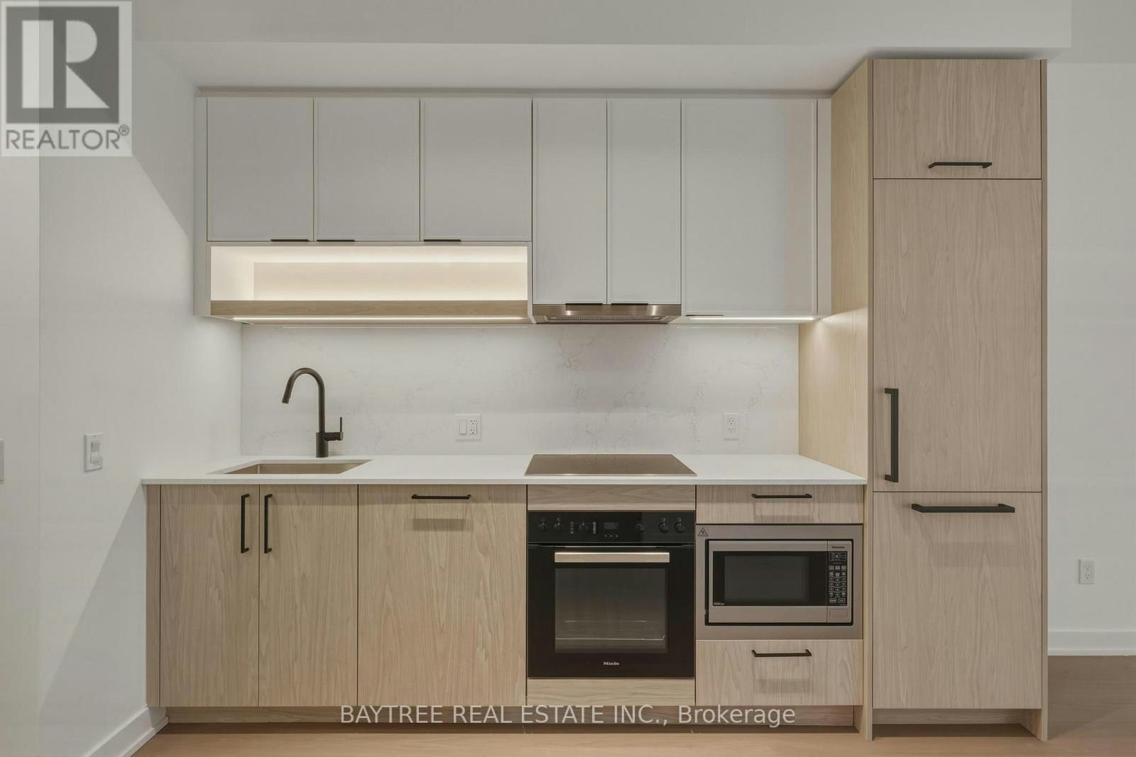 533-91 Montclair Avenue, Toronto, ON, M5P 0A9 - 4