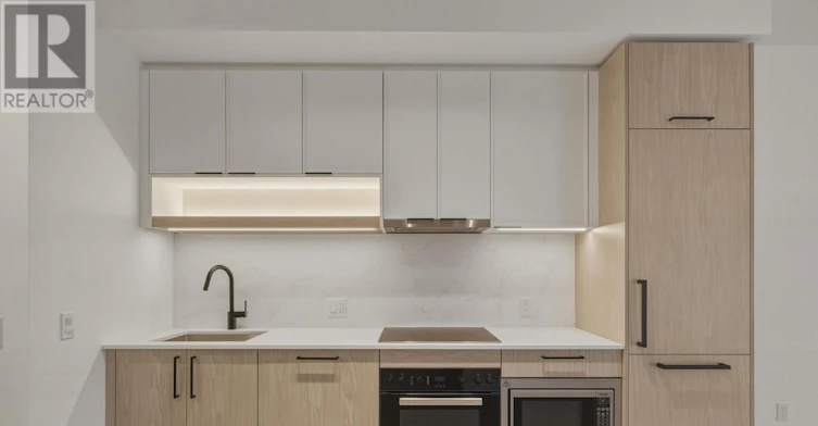 533-91 Montclair Avenue, Toronto, ON, M5P 0A9 - 4