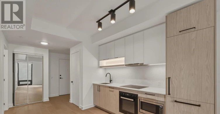 705-91 Montclair Avenue, Toronto, ON, M5P 0A9 - 3