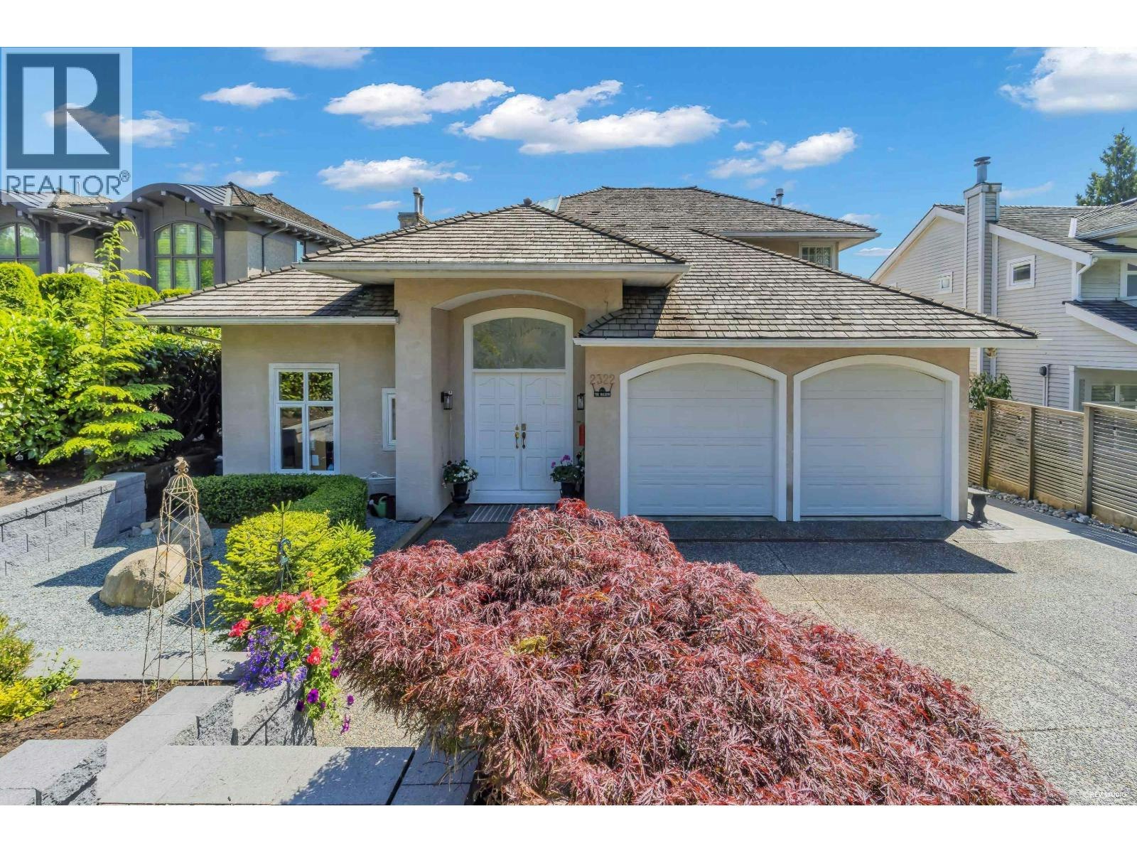 2322 Lawson Avenue, West Vancouver, BC, V7V 2E6